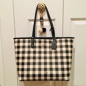 COACH REVERSIBLE GINGHAM BLACK & WHITE CITY TOTE